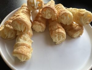 Rurki francuskie z kremem budyniowym - IMG 4387