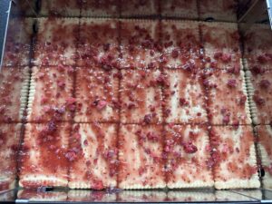 Ciasto malinowo-grysikowe bez pieczenia - IMG 6972