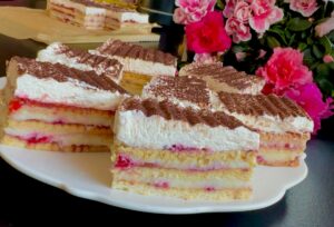 Ciasto malinowo-grysikowe bez pieczenia - IMG 7073