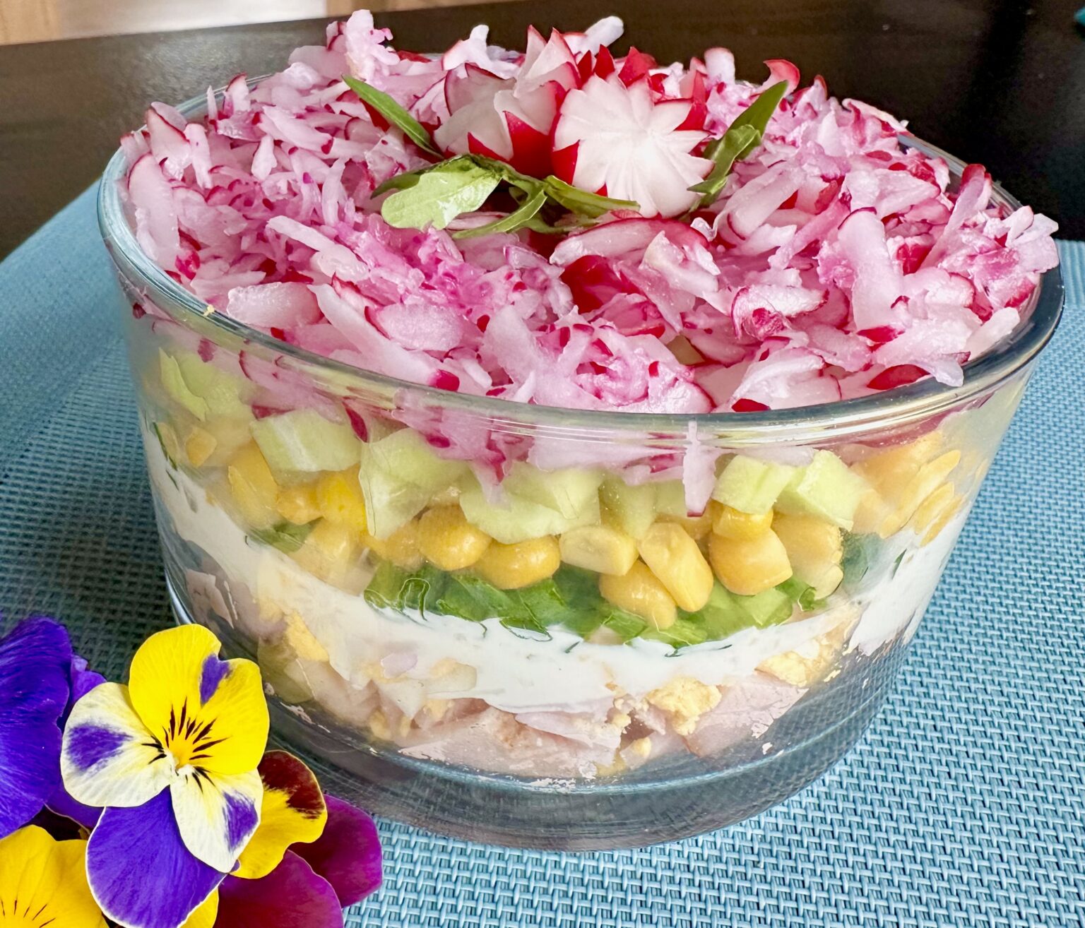 Warstwowa sałatka wiosenna - IMG 8202