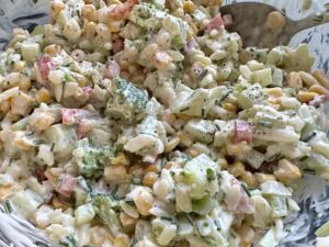 Sałatka po mistrzowsku - IMG 0499