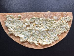 Koreczki z tortilli z łososiem i pastą awokado - IMG 8663