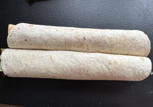 Koreczki z tortilli z łososiem i pastą awokado - IMG 8681