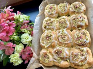 Drożdżówki pistacjowe - IMG 9179