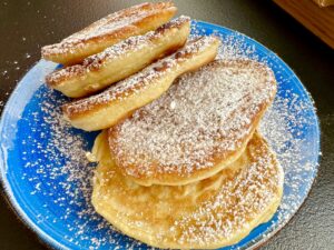 Jogurtowe pankejki śniadaniowe (pancakes) - IMG 3176
