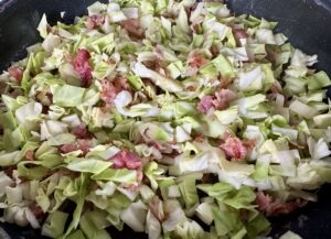 Roladki mielone z boczkiem i młodą kapustą - IMG 3338