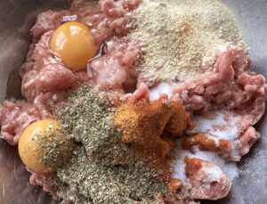 Roladki mielone z boczkiem i młodą kapustą - IMG 3351