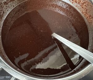 Ciasto brownie z wiśniami i kremem śmietankowym - IMG 3753