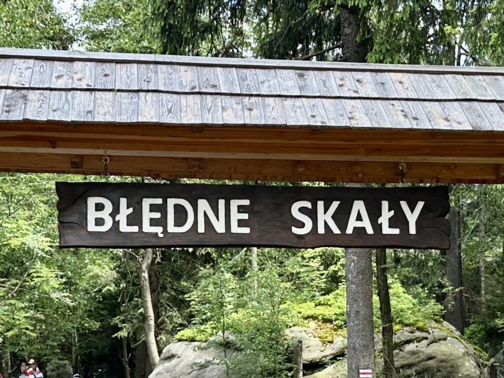 Błędne Skały – zwiedzamy magiczny labirynt w Górach Stołowych