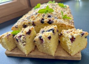 Ciasto na kefirze z borówkami - IMG 5624