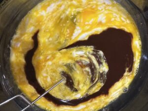 Torcik brownie - koszyczek truskawek - IMG 6350