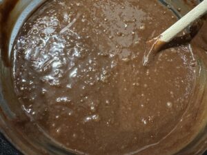 Torcik brownie - koszyczek truskawek - IMG 6352