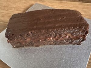 Torcik brownie - koszyczek truskawek - IMG 6374