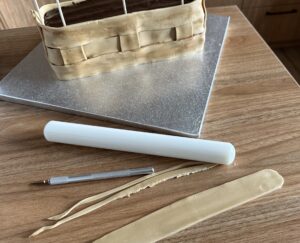 Torcik brownie - koszyczek truskawek - IMG 6378