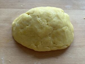 Słoneczna szarlotka z bezą - IMG 0929