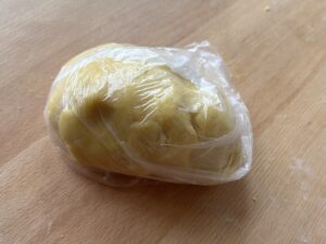 Słoneczna szarlotka z bezą - IMG 0931