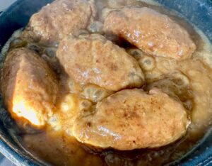 gęsty sos do swojskich roladek mielonych podczas duszenia