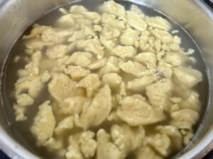 Kluseczki półfrancuskie w zupce ze świeżych pomidorów - IMG 1532