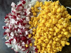 Sałatka ryżowa z szynką i brokułem - IMG 2057