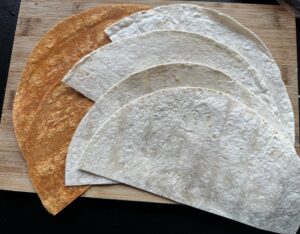 Tortilki z łososiem i jajkiem - IMG 2324