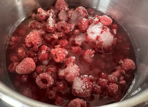 Leśny miodownik z malinami - IMG 2966