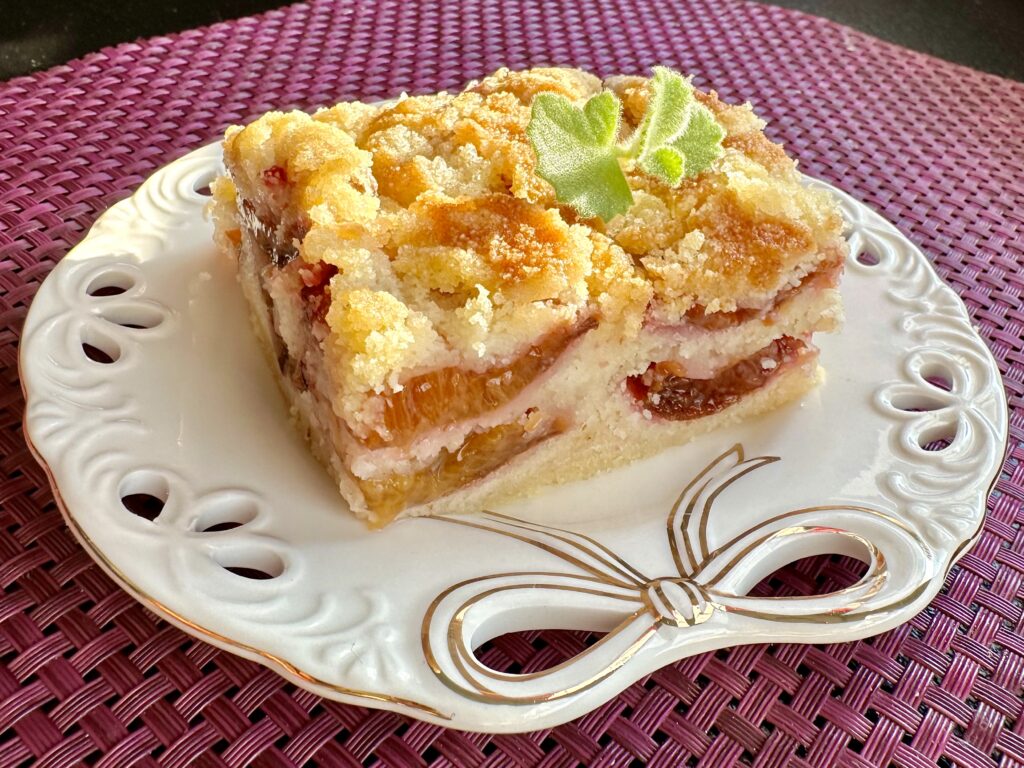 Ciasto sypane ze śliwkami