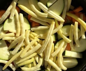 Skrzydełka z patelni duszone z warzywami - IMG 5304