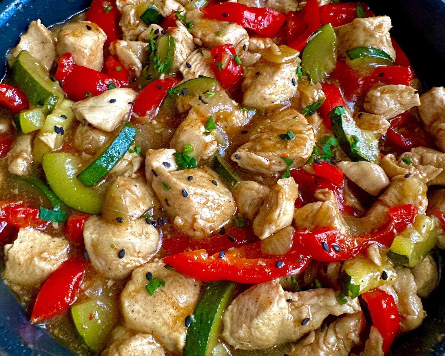 Kurczak z warzywami w sosie sojowo-miodowym - IMG 6396