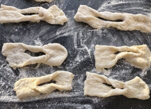 Taratuszki - puszyste faworki jogurtowe - IMG 6594