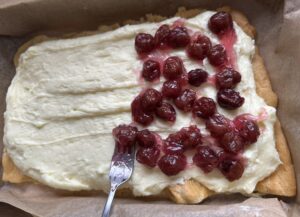 Karpatka z frużeliną wiśniową - IMG 6899