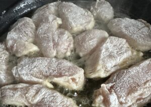 Filety w kremowym sosie z warzywami - IMG 8177 scaled e1747559193343