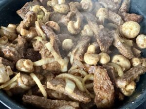 Najlepszy gulasz wołowy z pieczarkami - IMG 1472