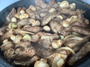 Najlepszy gulasz wołowy z pieczarkami - IMG 1475