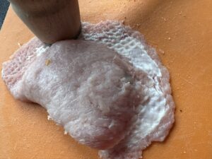 Kieszonki schabowe z kapustą i pieczarkami - IMG 8412