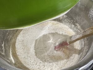 Ciasto Raffaello z bananami i galaretką - IMG 1679