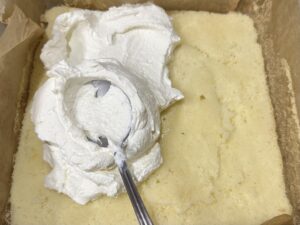 Ciasto Raffaello z bananami i galaretką - IMG 1720