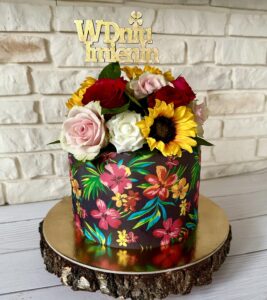 Tort musowy z kwiatami - IMG 1955 scaled e1738843411683