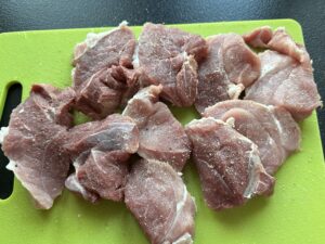 Wieprzowina duszona w szklistym sosie cebulowym - IMG 2279