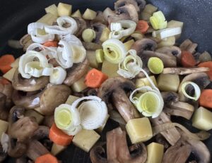 Kremowa zupa pieczarkowo-serowa - IMG 2820