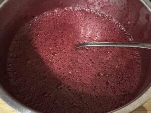 Sernik z białą czekoladą i musem jagodowym - proste ciasto bez pieczenia! - IMG 3626