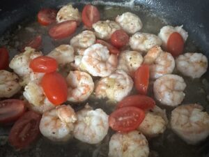 Makaron z krewetkami w sosie serowym - IMG 5859