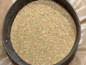 Kremowy sernik z masłem orzechowym - IMG 5283