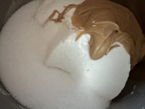 Kremowy sernik z masłem orzechowym - IMG 5286