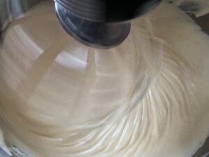 Kremowy sernik z masłem orzechowym - IMG 5288