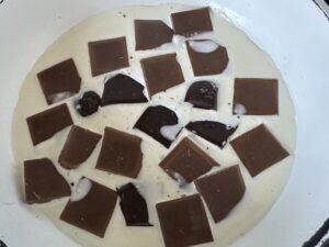 Kremowy sernik z masłem orzechowym - IMG 5305