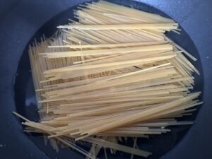 Spaghetti w kremowym sosie z kurczakiem i warzywami - IMG 6732