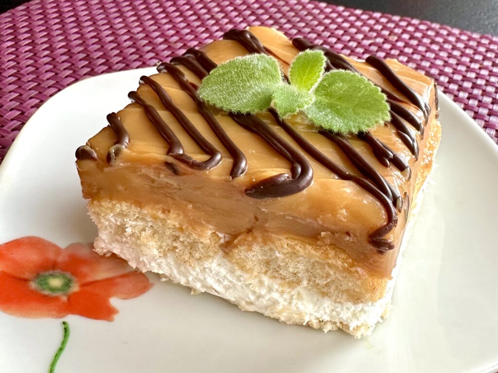 Karmelek – szybkie ciasto bez pieczenia!