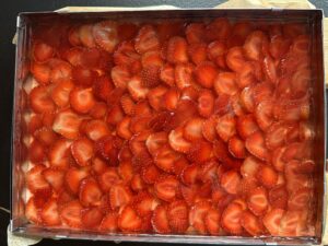 Filadelfia z truskawkami - pyszne ciasto bez pieczenia! - IMG 0146