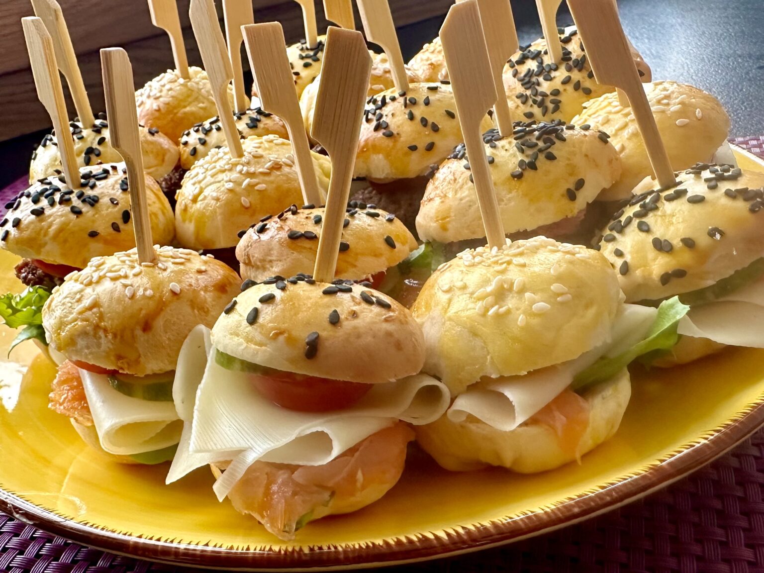 Mini burgerki z łososiem - IMG 2946