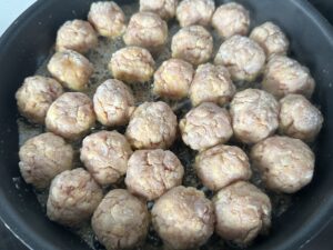 Cukinia po węgiersku z klopsikami - IMG 6477